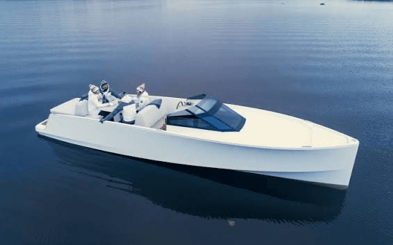 Q30 by Q Yachts